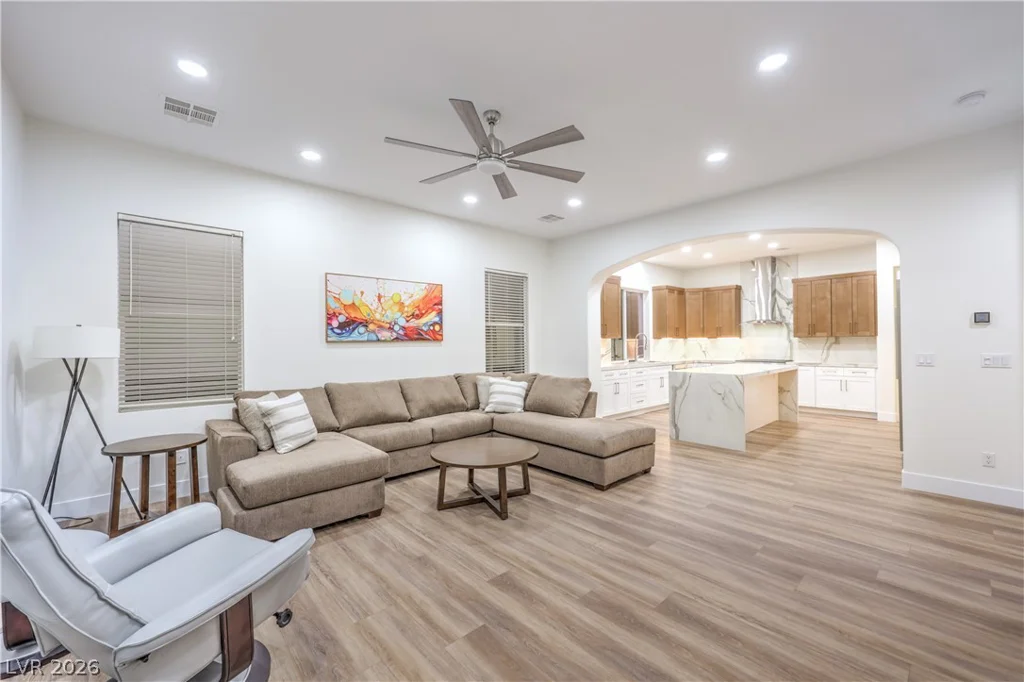 2571 Red Springs, Las Vegas, NV 89135