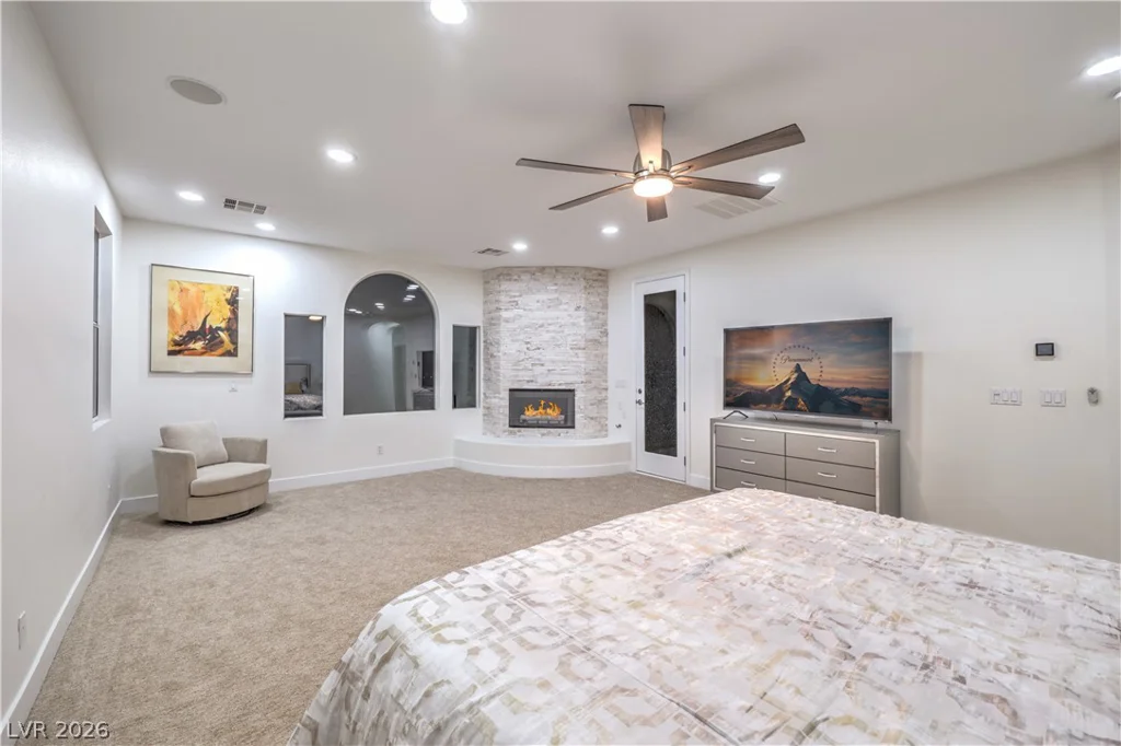 2571 Red Springs, Las Vegas, NV 89135