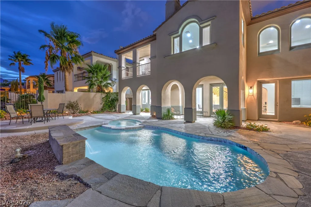 2571 Red Springs, Las Vegas, NV 89135