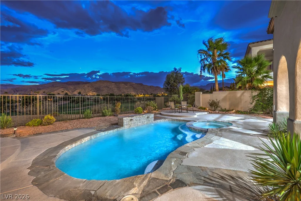2571 Red Springs, Las Vegas, NV 89135