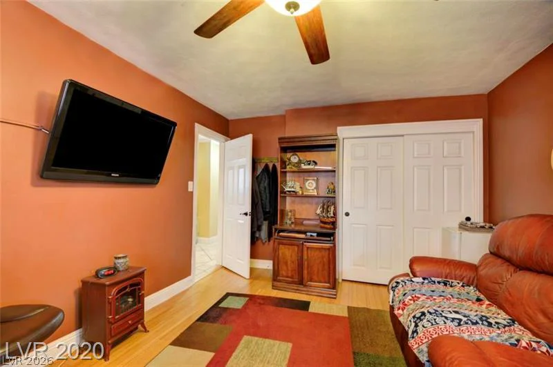 1804 Chapman, Las Vegas, NV 89104