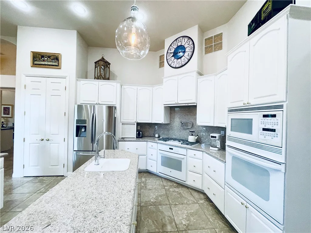 6165 Misty Brook, Las Vegas, NV 89149
