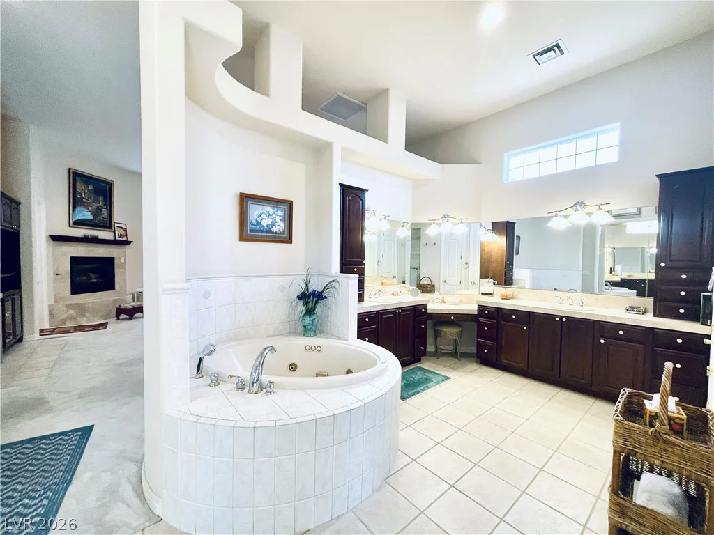 6165 Misty Brook, Las Vegas, NV 89149