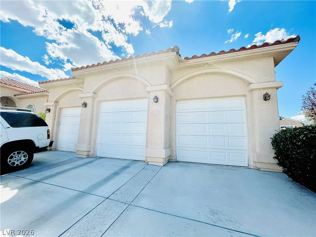 6165 Misty Brook, Las Vegas, NV 89149