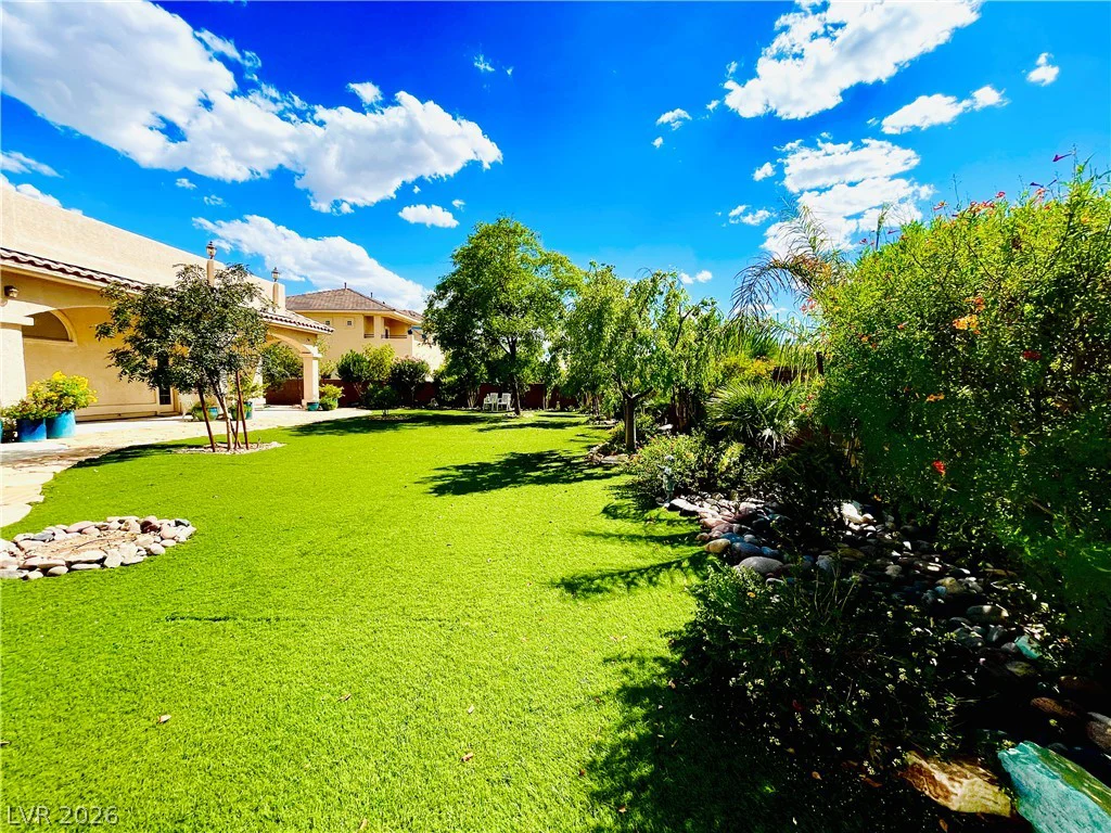 6165 Misty Brook, Las Vegas, NV 89149