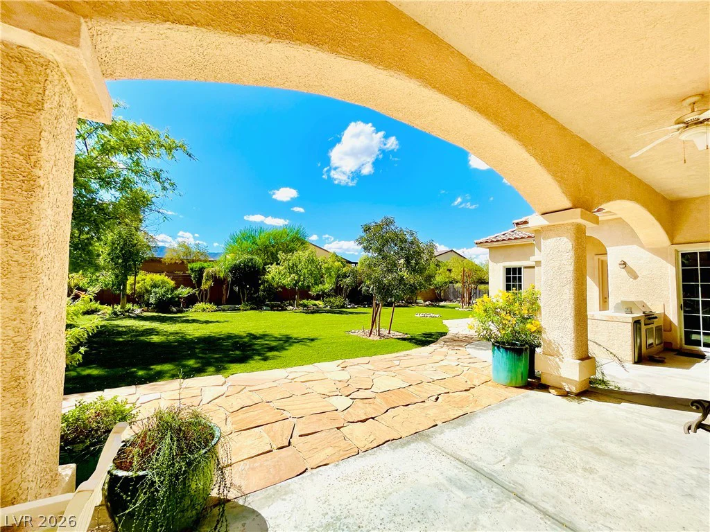 6165 Misty Brook, Las Vegas, NV 89149