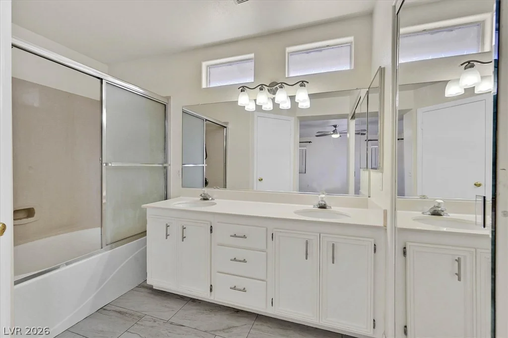 8516 Sonnet, Las Vegas, NV 89147