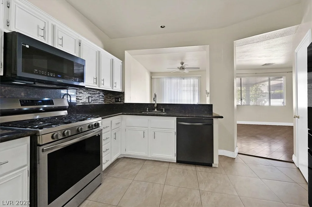 8516 Sonnet, Las Vegas, NV 89147
