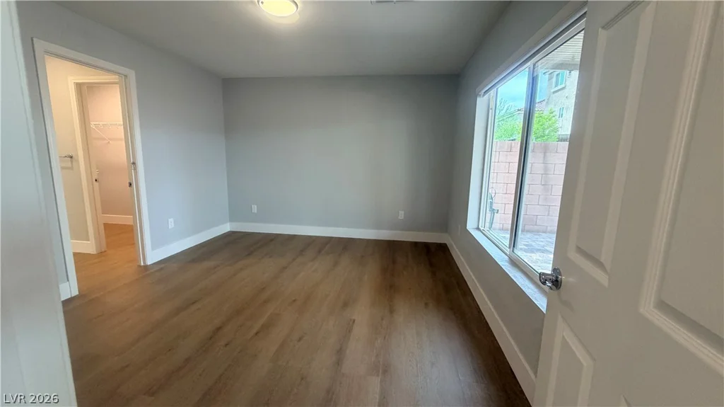 5718 Woodchester, Las Vegas, NV 89139