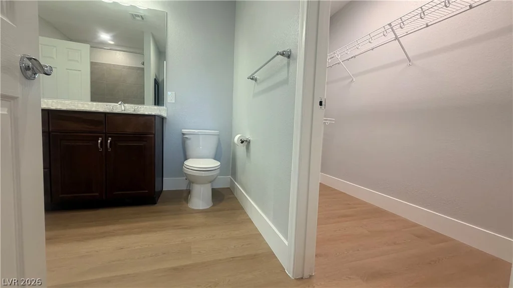 5718 Woodchester, Las Vegas, NV 89139