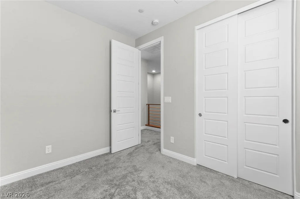 11676 Hamilton Lake, Las Vegas, NV 89138