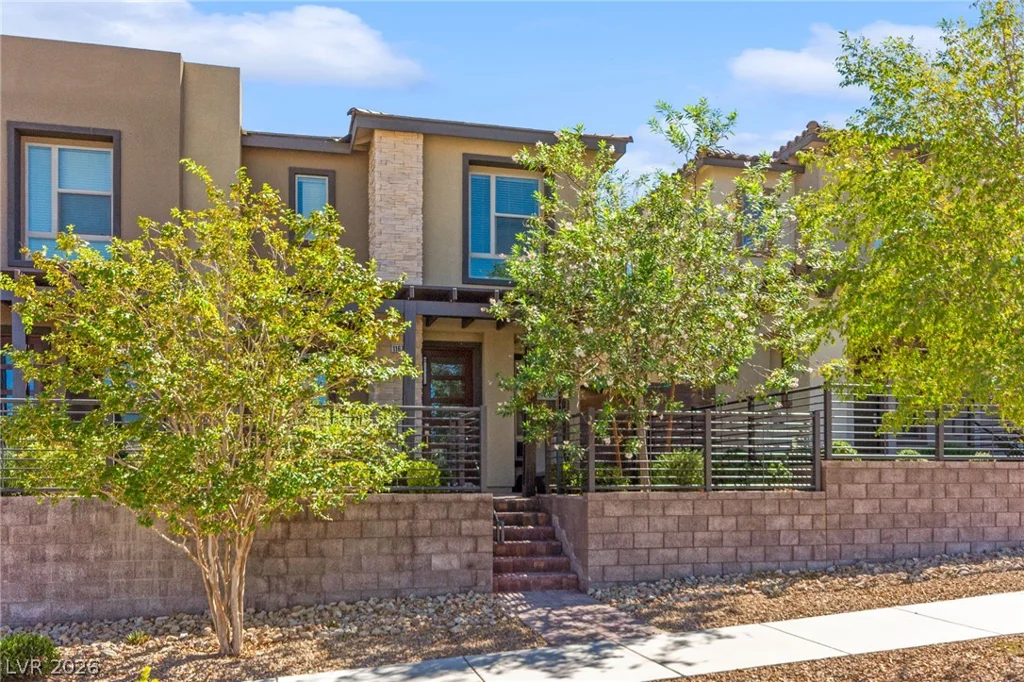 11676 Hamilton Lake, Las Vegas, NV 89138