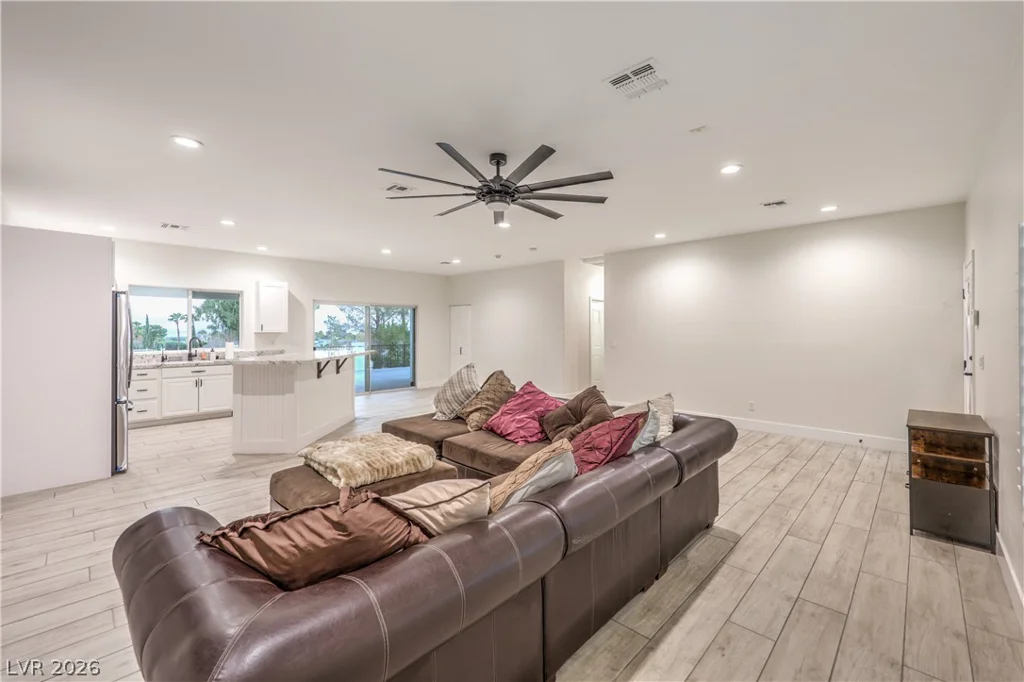 9390 Stange, Las Vegas, NV 89129