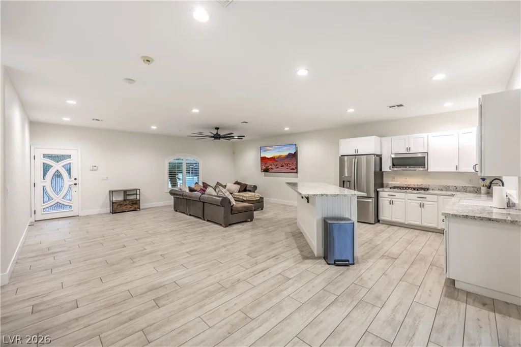 9390 Stange, Las Vegas, NV 89129