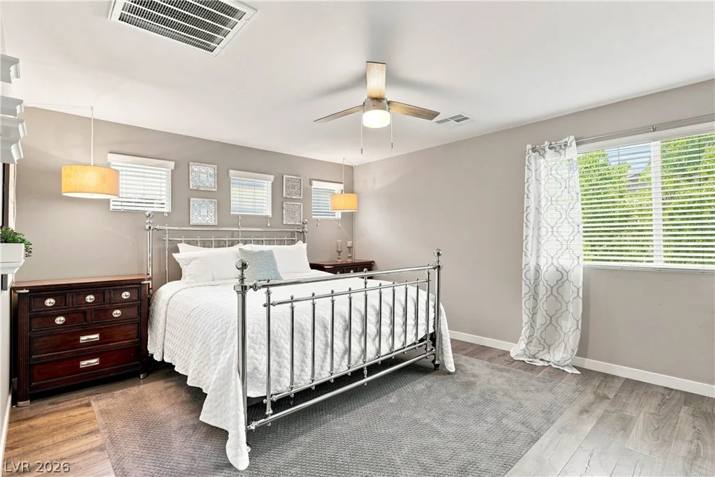 8240 Southern Cross, Las Vegas, NV 89131