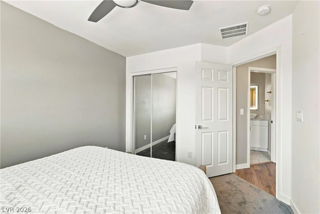 8240 Southern Cross, Las Vegas, NV 89131