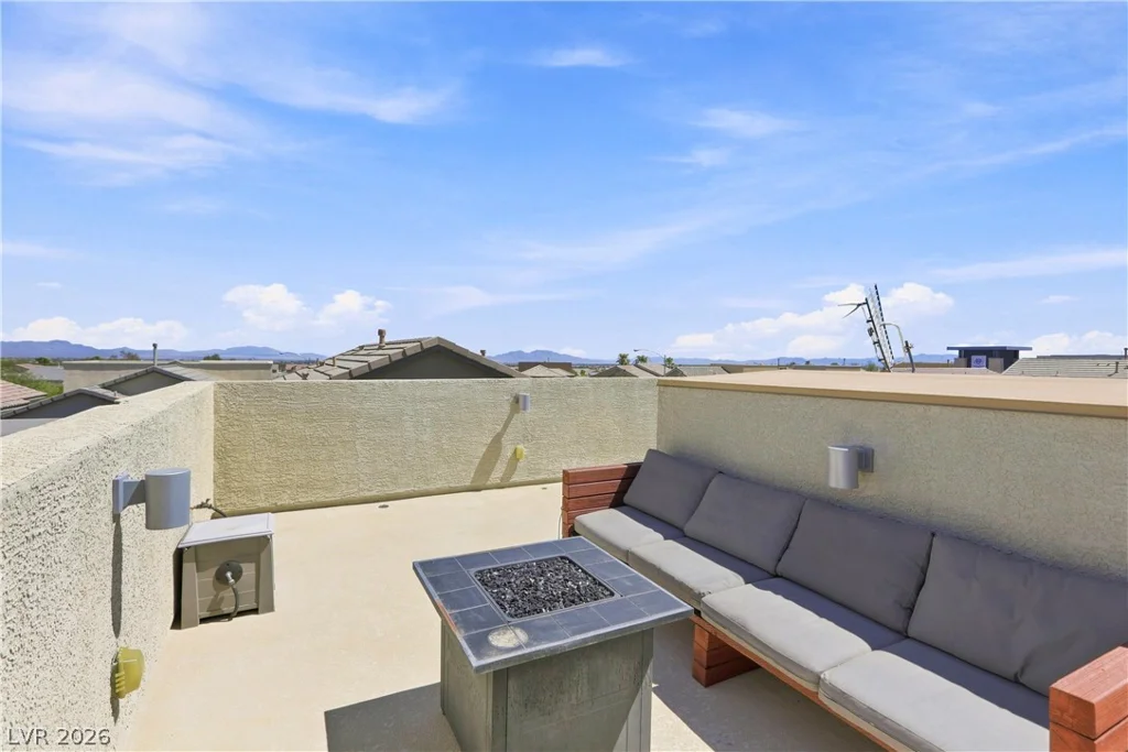 8240 Southern Cross, Las Vegas, NV 89131
