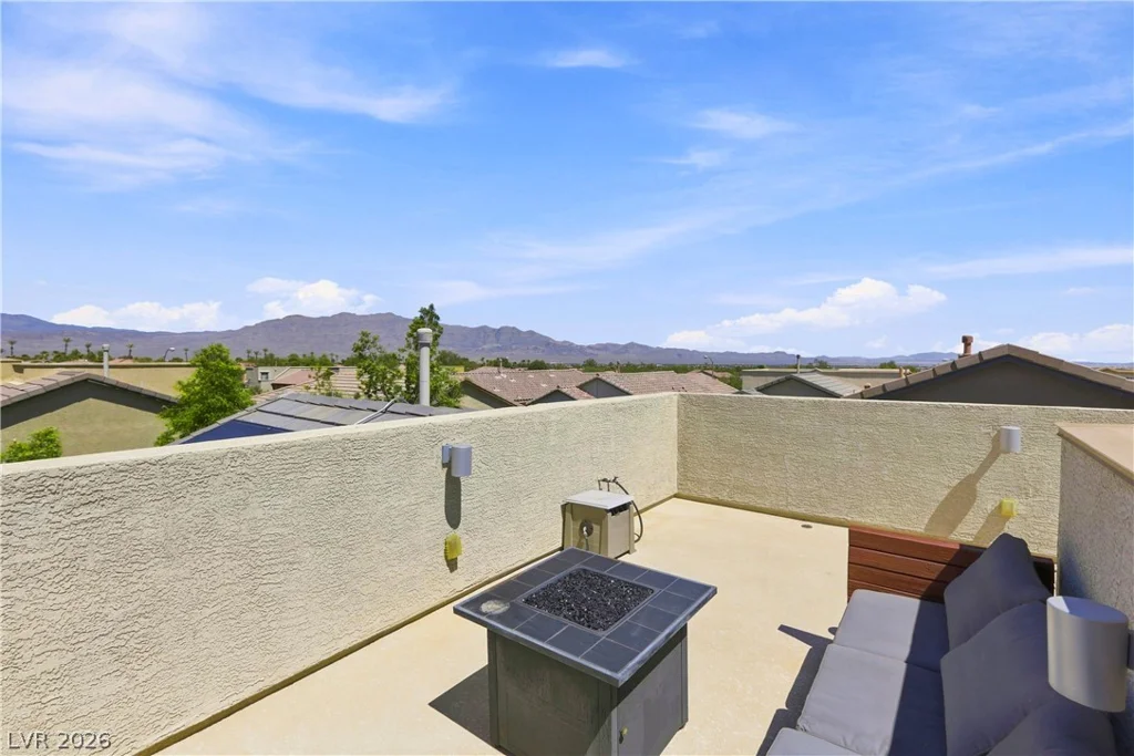 8240 Southern Cross, Las Vegas, NV 89131