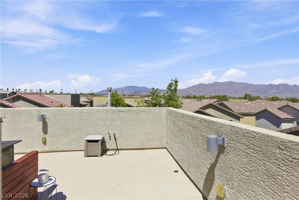 8240 Southern Cross, Las Vegas, NV 89131