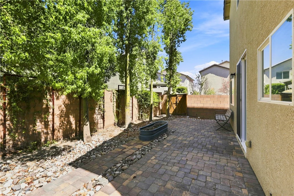 8240 Southern Cross, Las Vegas, NV 89131