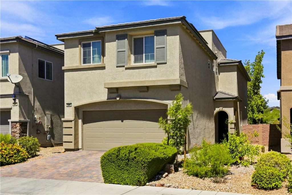 8240 Southern Cross, Las Vegas, NV 89131