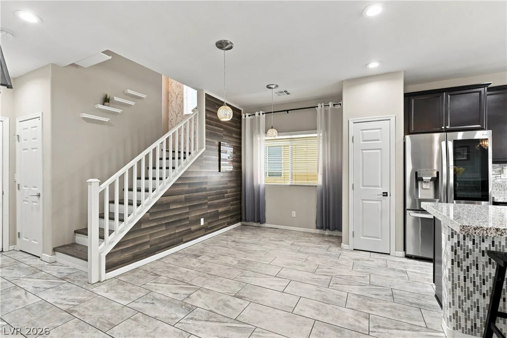 8240 Southern Cross, Las Vegas, NV 89131