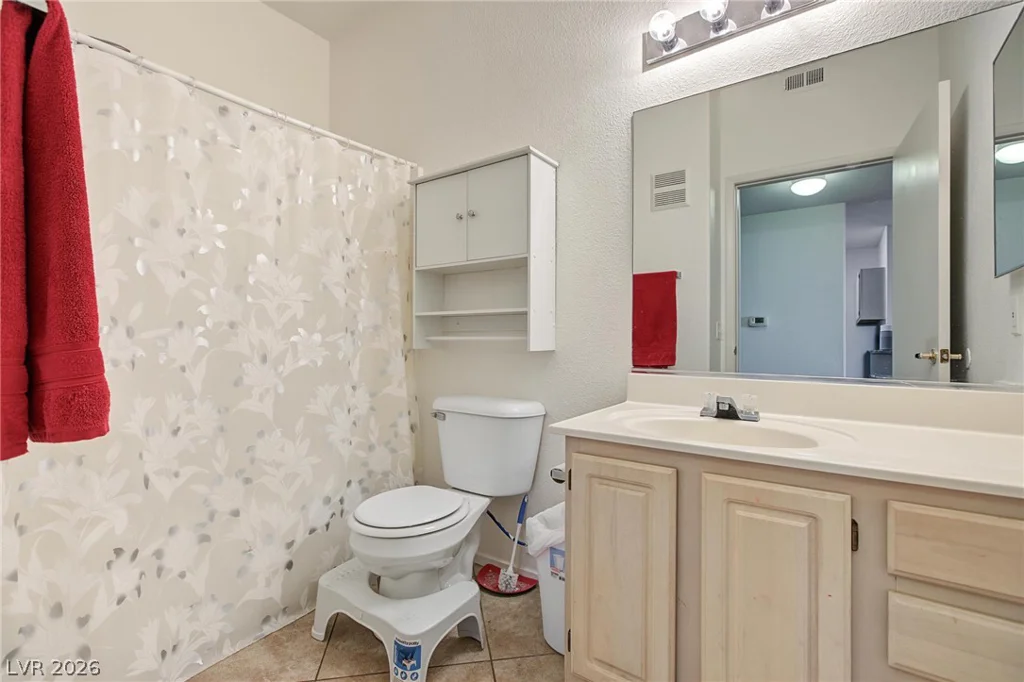 5655 Sahara, Las Vegas, NV 89142