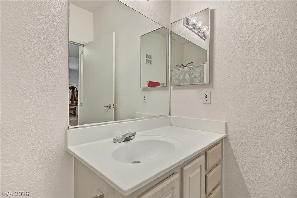 5655 Sahara, Las Vegas, NV 89142