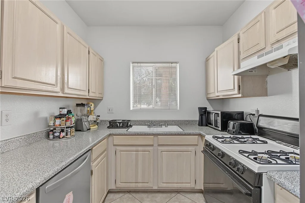 5655 Sahara, Las Vegas, NV 89142