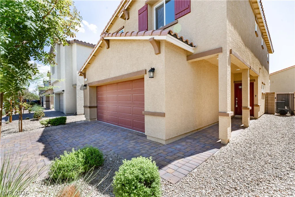 3831 Lambent, North Las Vegas, NV 89084