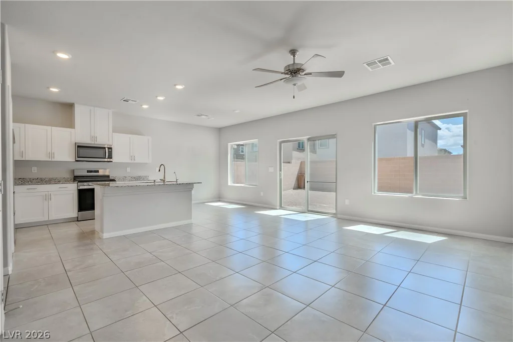 3831 Lambent, North Las Vegas, NV 89084