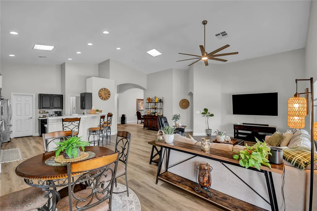 5201 Primrose Flower, Las Vegas, NV 89131