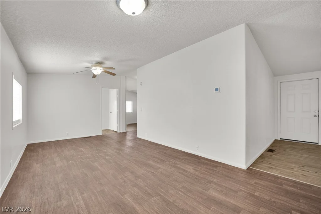 5914 Sassy Rose, Las Vegas, NV 89122
