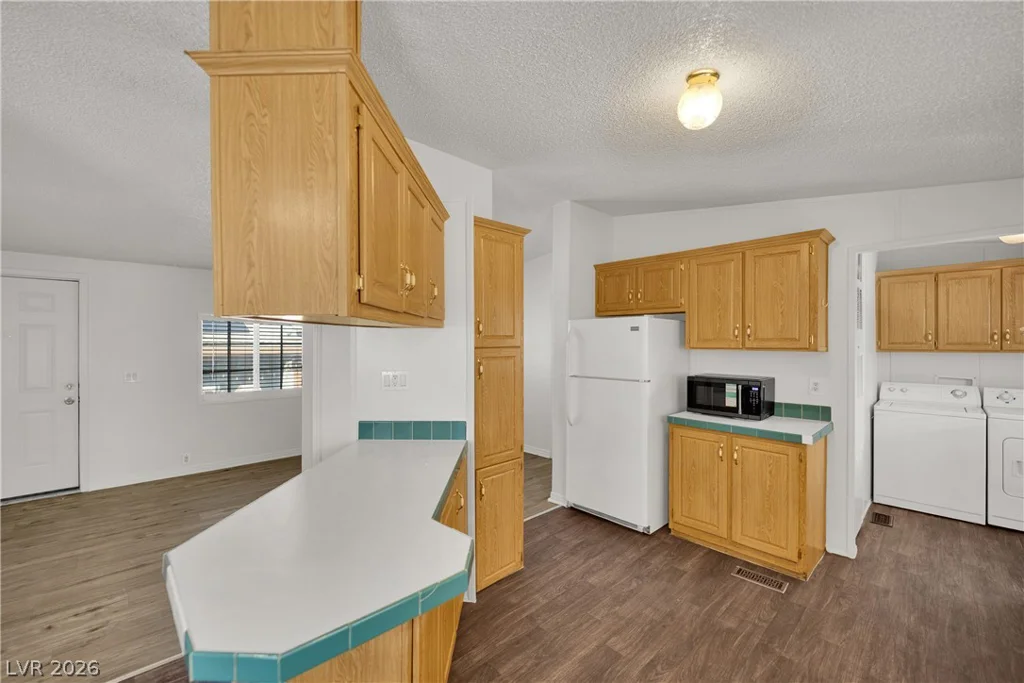 5914 Sassy Rose, Las Vegas, NV 89122