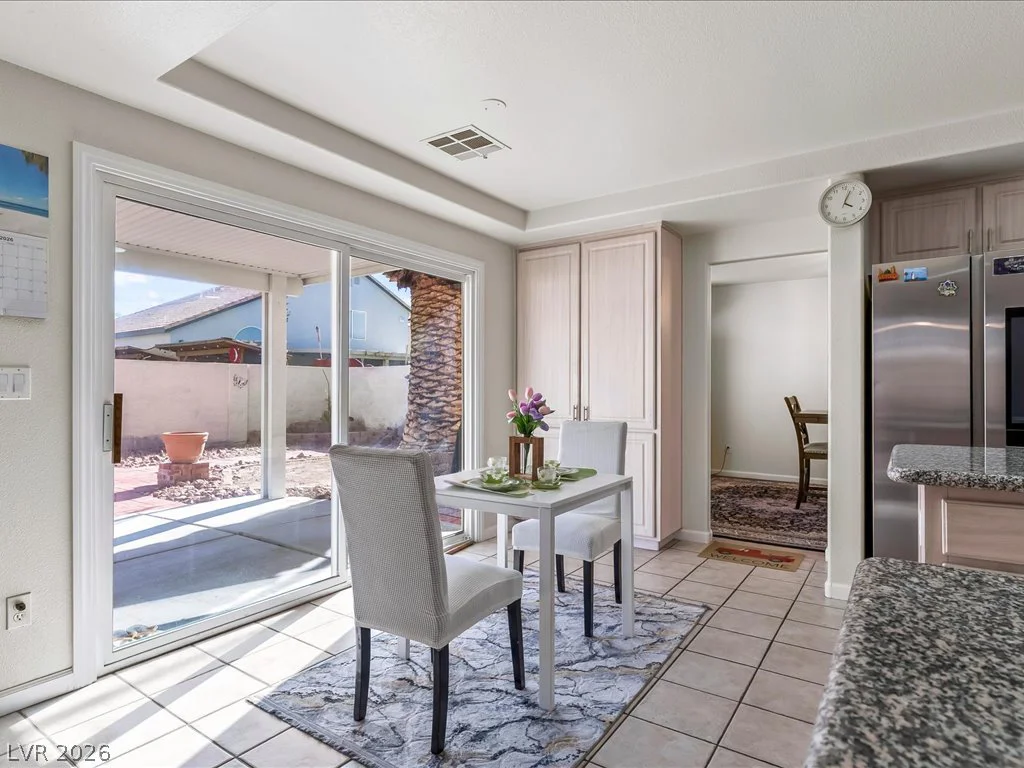 1465 Falling Snow, Las Vegas, NV 89183