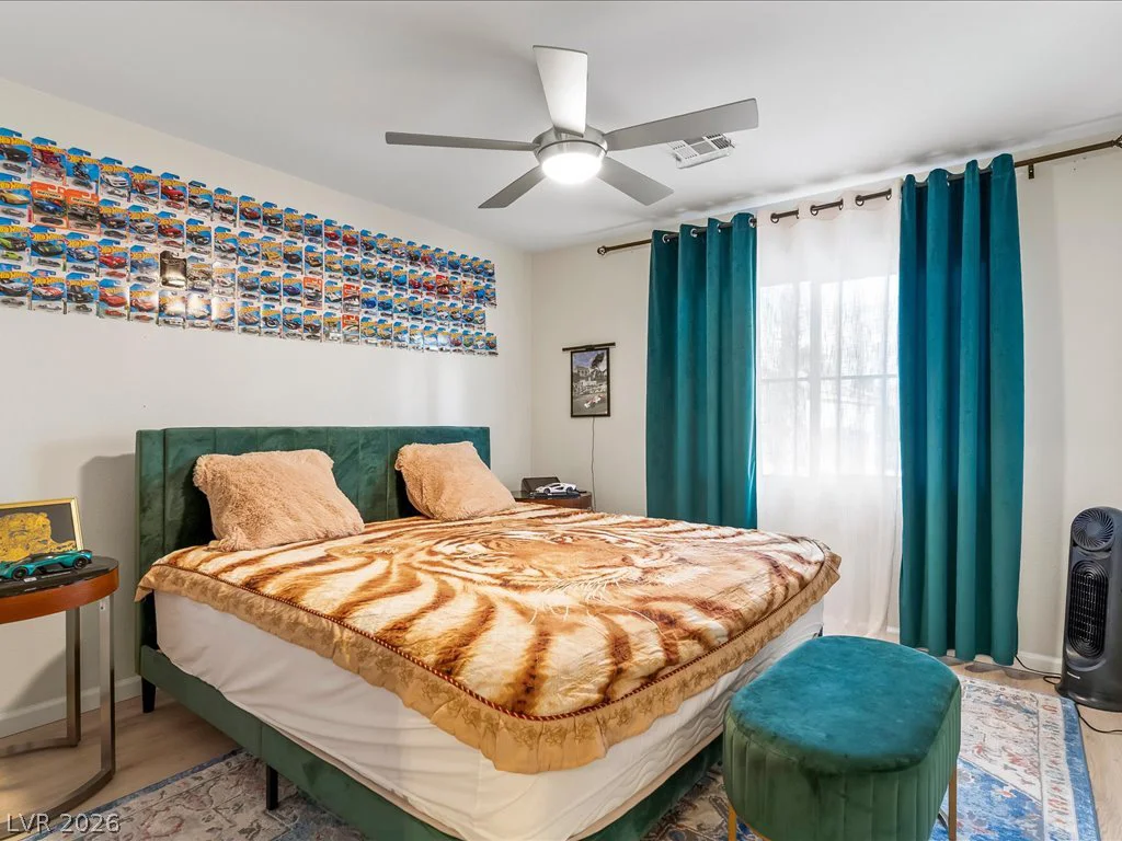 1465 Falling Snow, Las Vegas, NV 89183