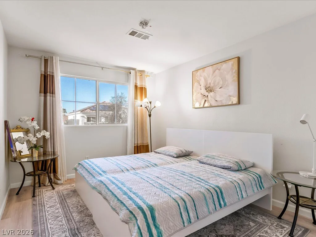 1465 Falling Snow, Las Vegas, NV 89183