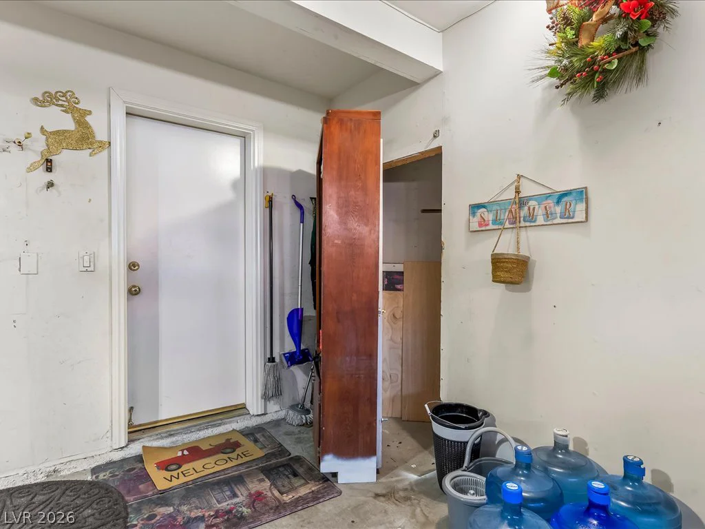 1465 Falling Snow, Las Vegas, NV 89183