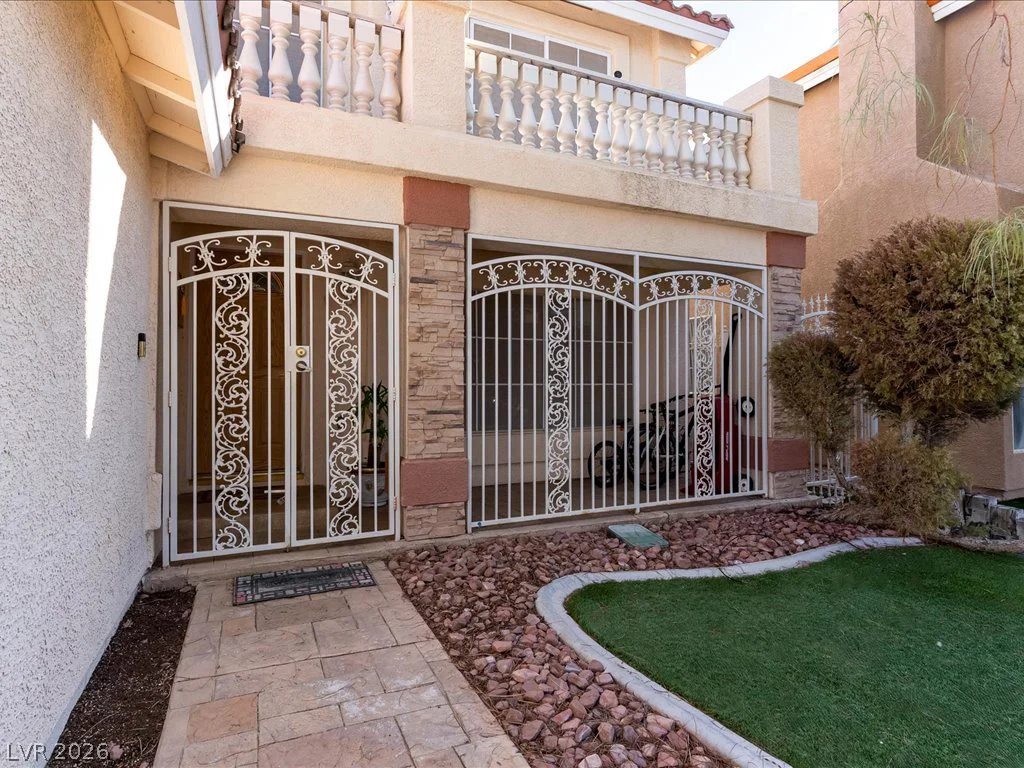 1465 Falling Snow, Las Vegas, NV 89183