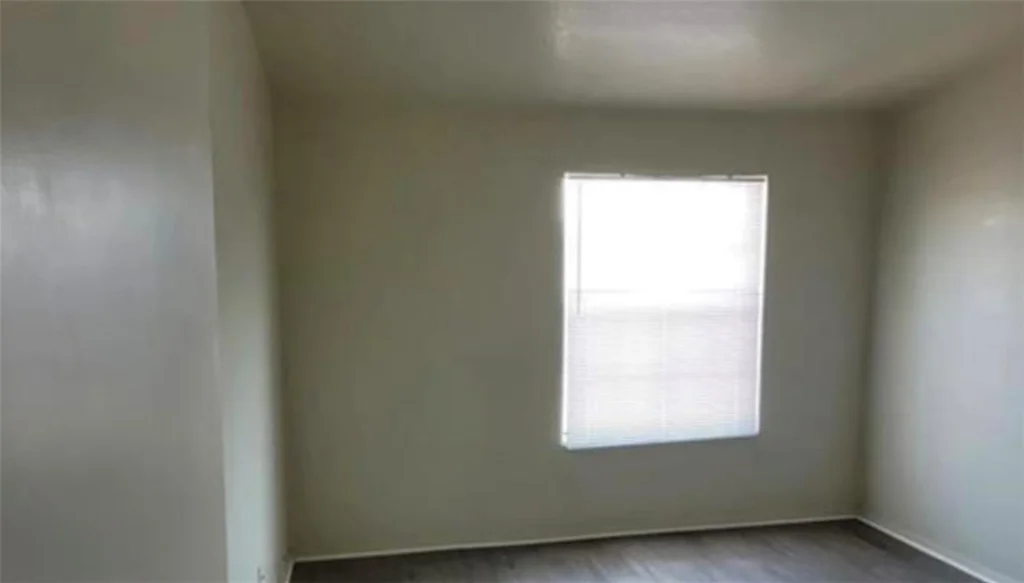 2501 Charleville, Las Vegas, NV 89106