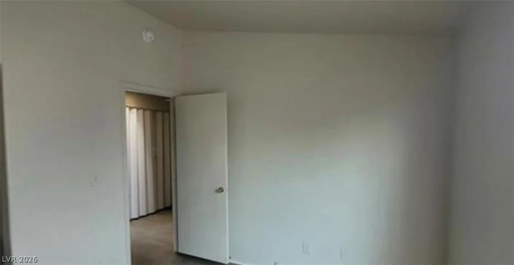 2501 Charleville, Las Vegas, NV 89106