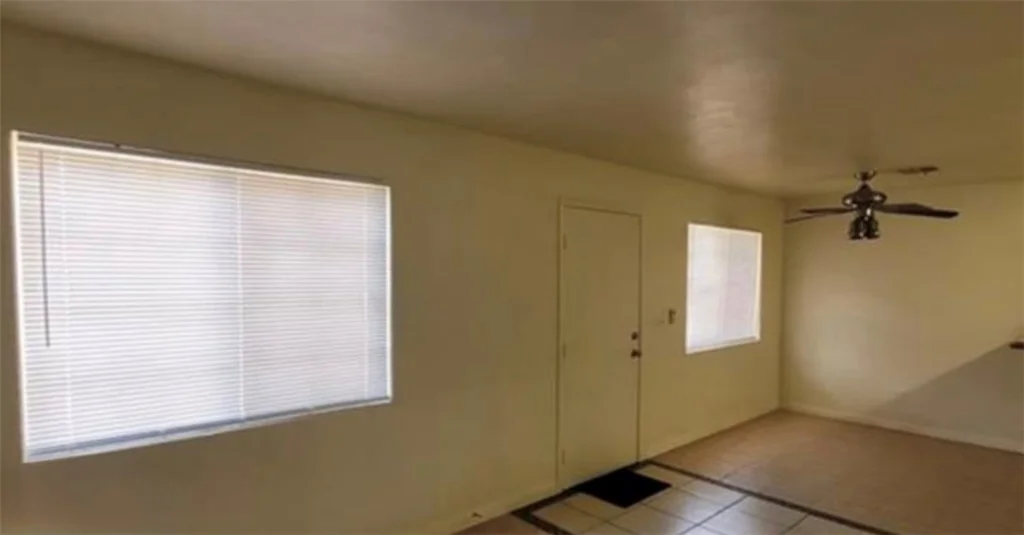 2501 Charleville, Las Vegas, NV 89106