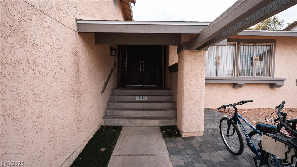 3549 Reno, Las Vegas, NV 89120