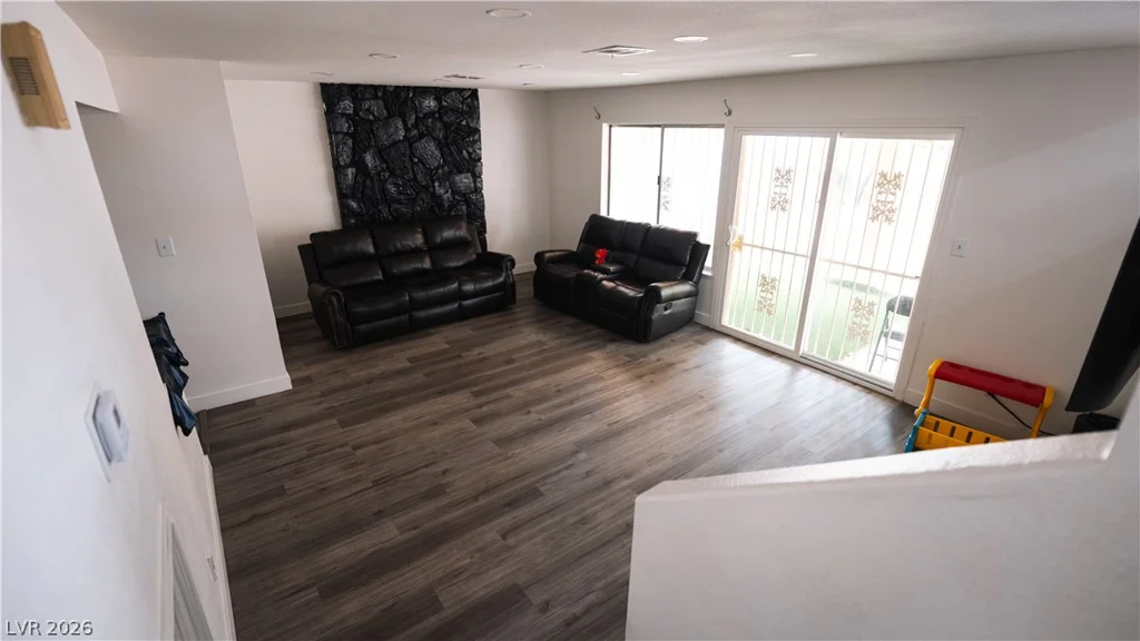 3549 Reno, Las Vegas, NV 89120