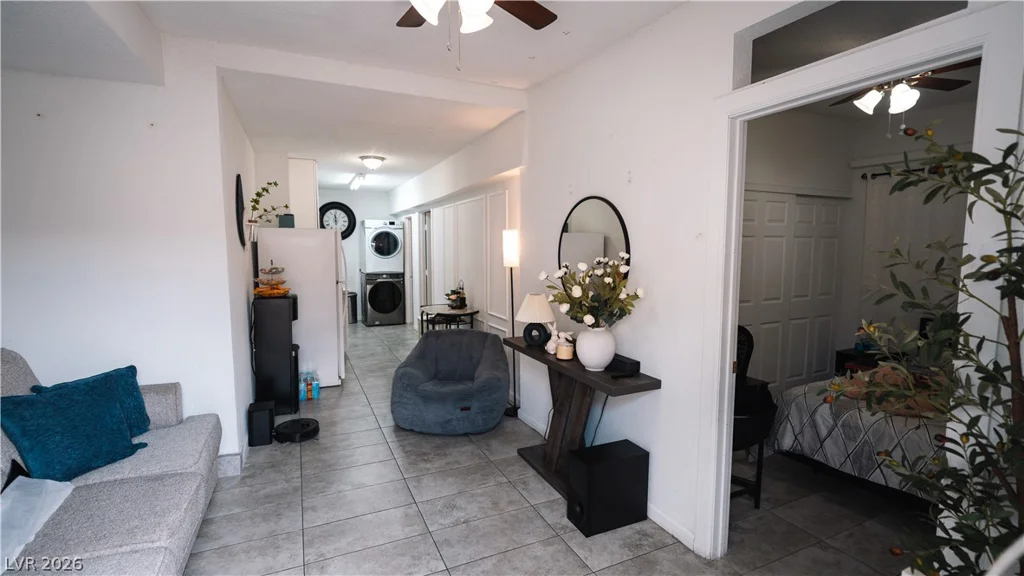 3549 Reno, Las Vegas, NV 89120