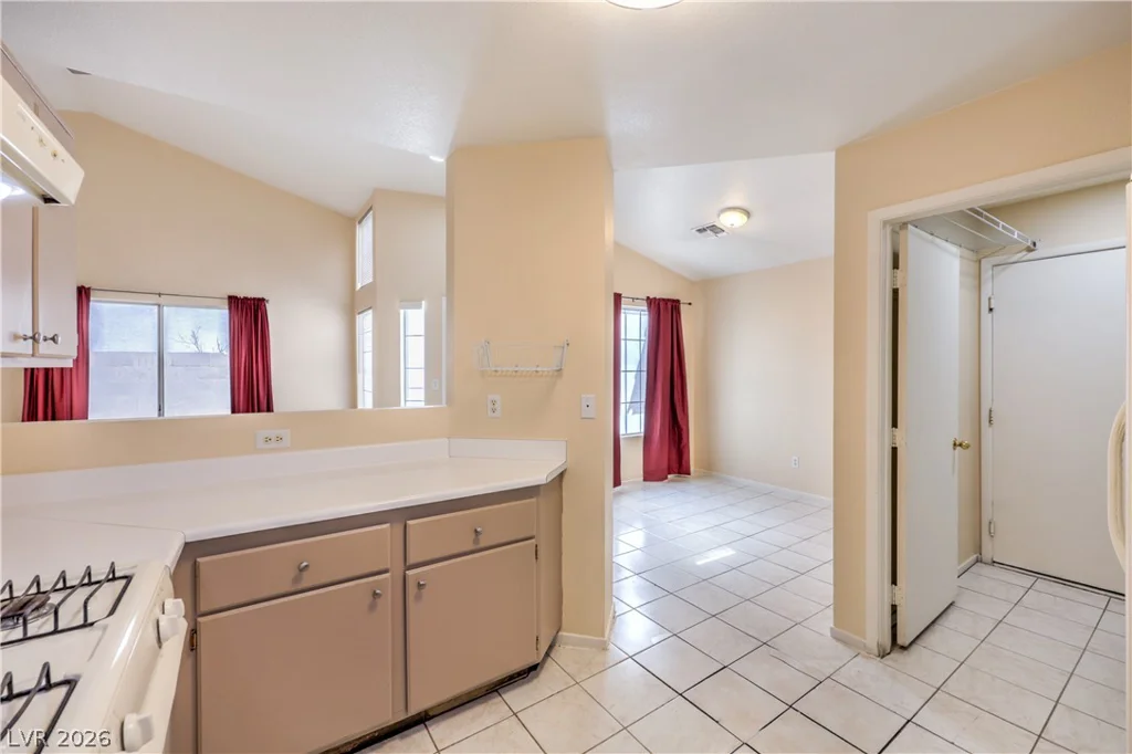4656 Baby Bird, Las Vegas, NV 89115