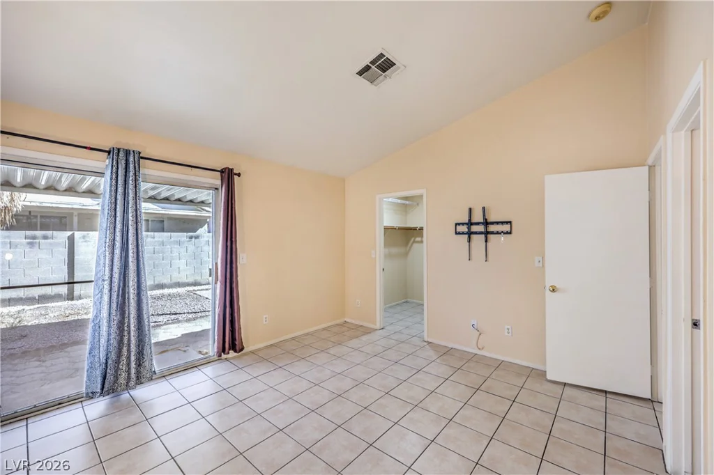 4656 Baby Bird, Las Vegas, NV 89115