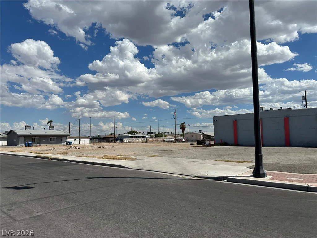 922 F, Las Vegas, NV 89106