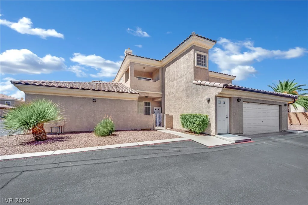6908 Dorita, Las Vegas, NV 89108