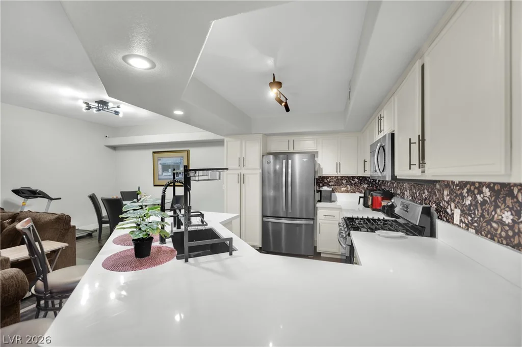 6908 Dorita, Las Vegas, NV 89108